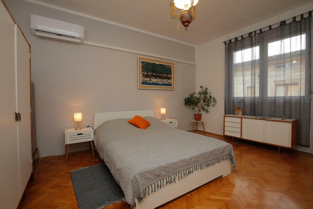 Pietas Iulia Pula Exterior foto